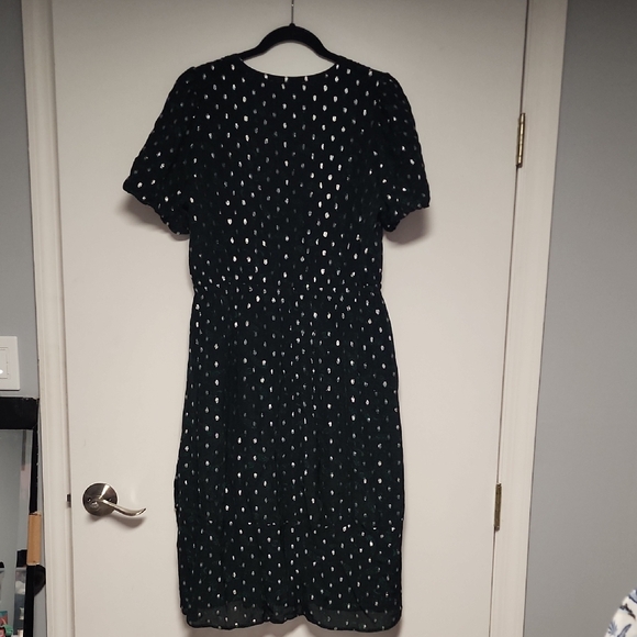 LOFT Metallic Clip Pintucked Flare Dress Green & Silver Size L - Picture 12 of 12